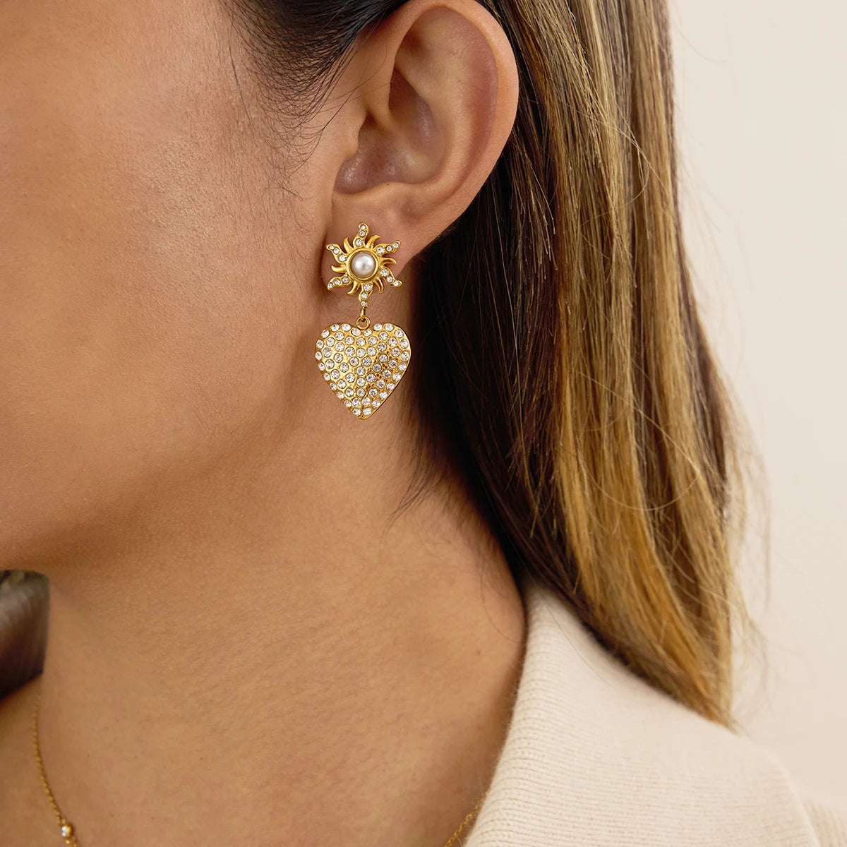 White Pearl Earring