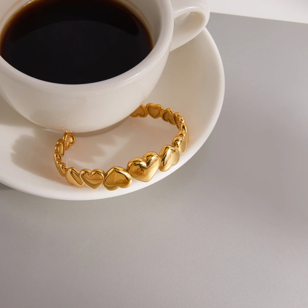 Heart Shape Interlaced Gradient Openings Bracelet