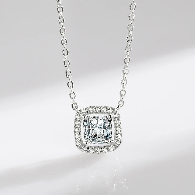 Elisa Necklace