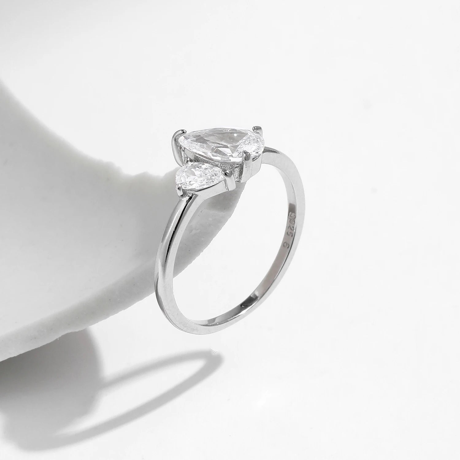 Madalene Ring