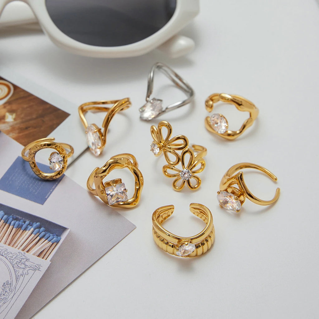 Minimalist Gold Geometric Rings