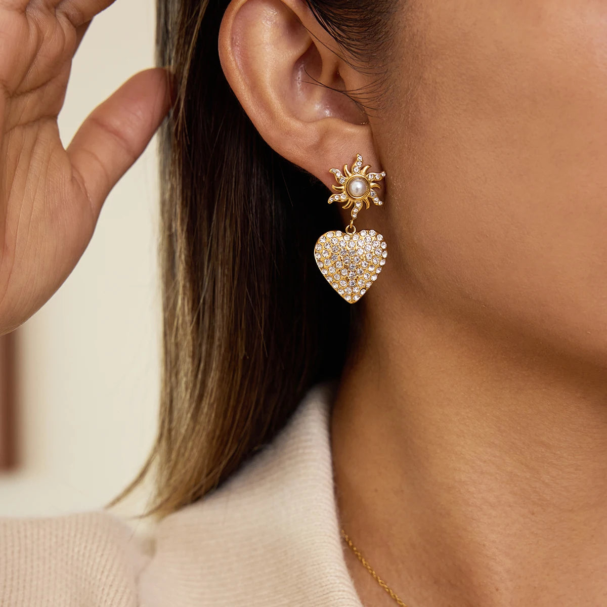 White Pearl Earring