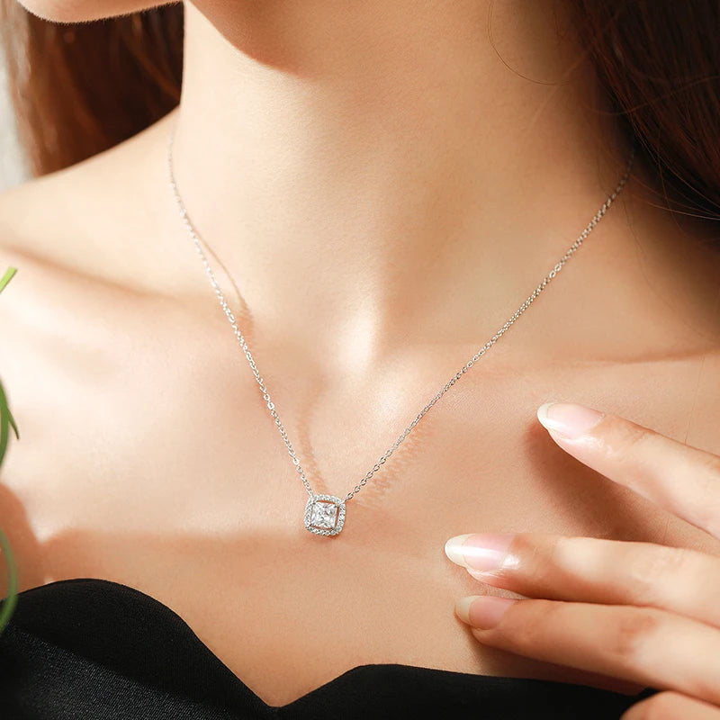 Elisa Necklace