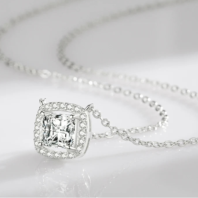 Elisa Necklace