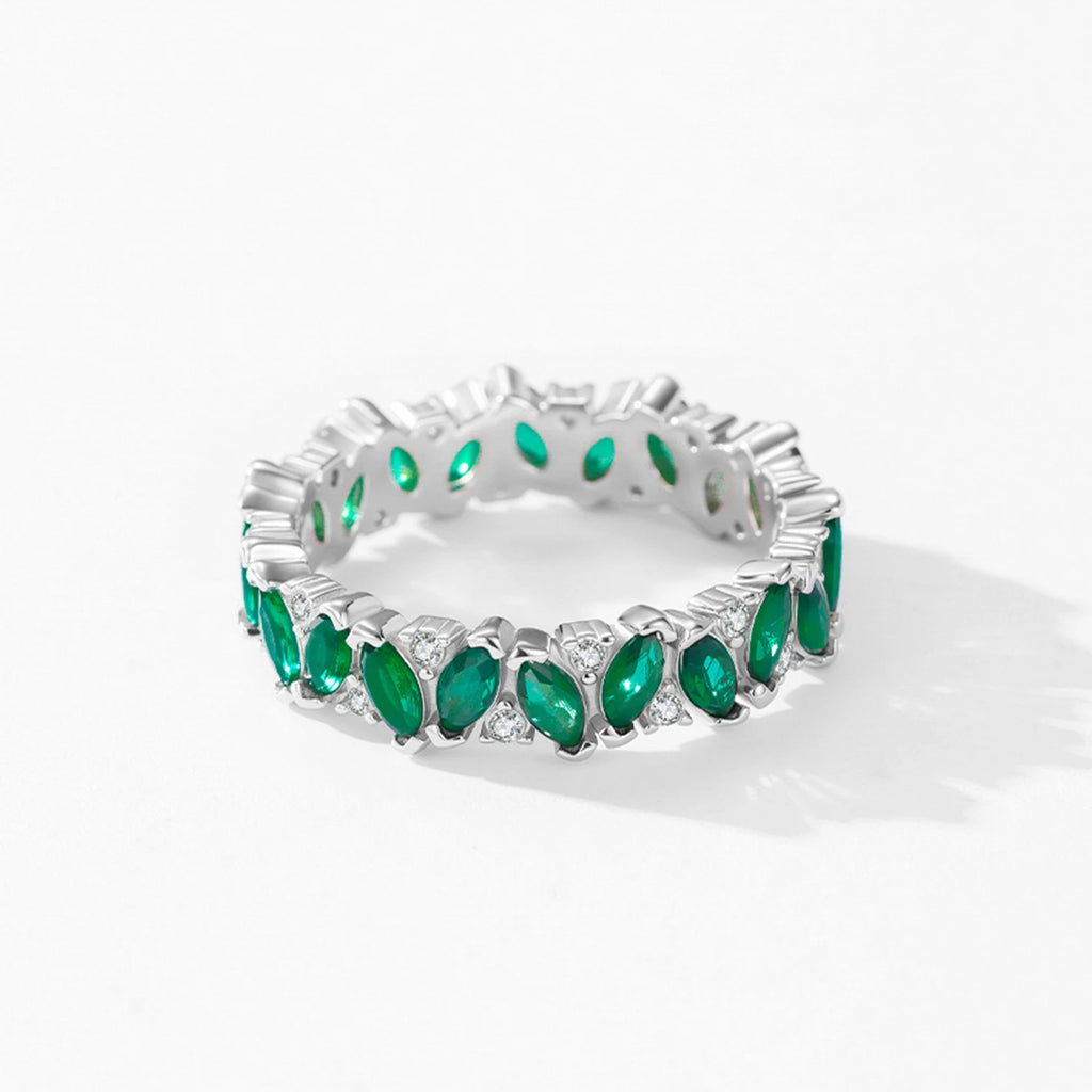 Anillo de ojo de caballo verde
